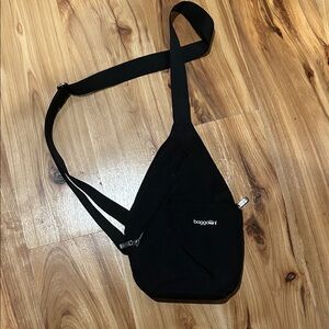 Baggallini Black Sling Bag